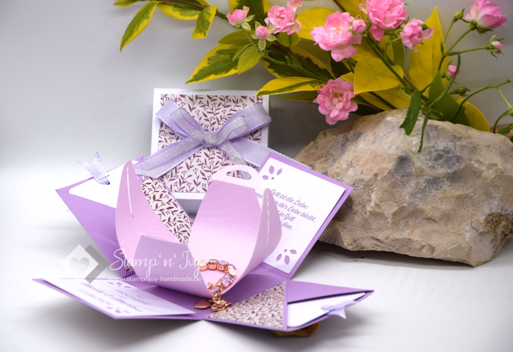 Explosionsbox Hochzeit ca. 7x7x7cm personalisierbar | Geldgeschenk | Zierschachtel | Motiv: floral | lavendel lila weiß | Art. Nr. 03020406